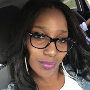 Meet your Posher, Kay